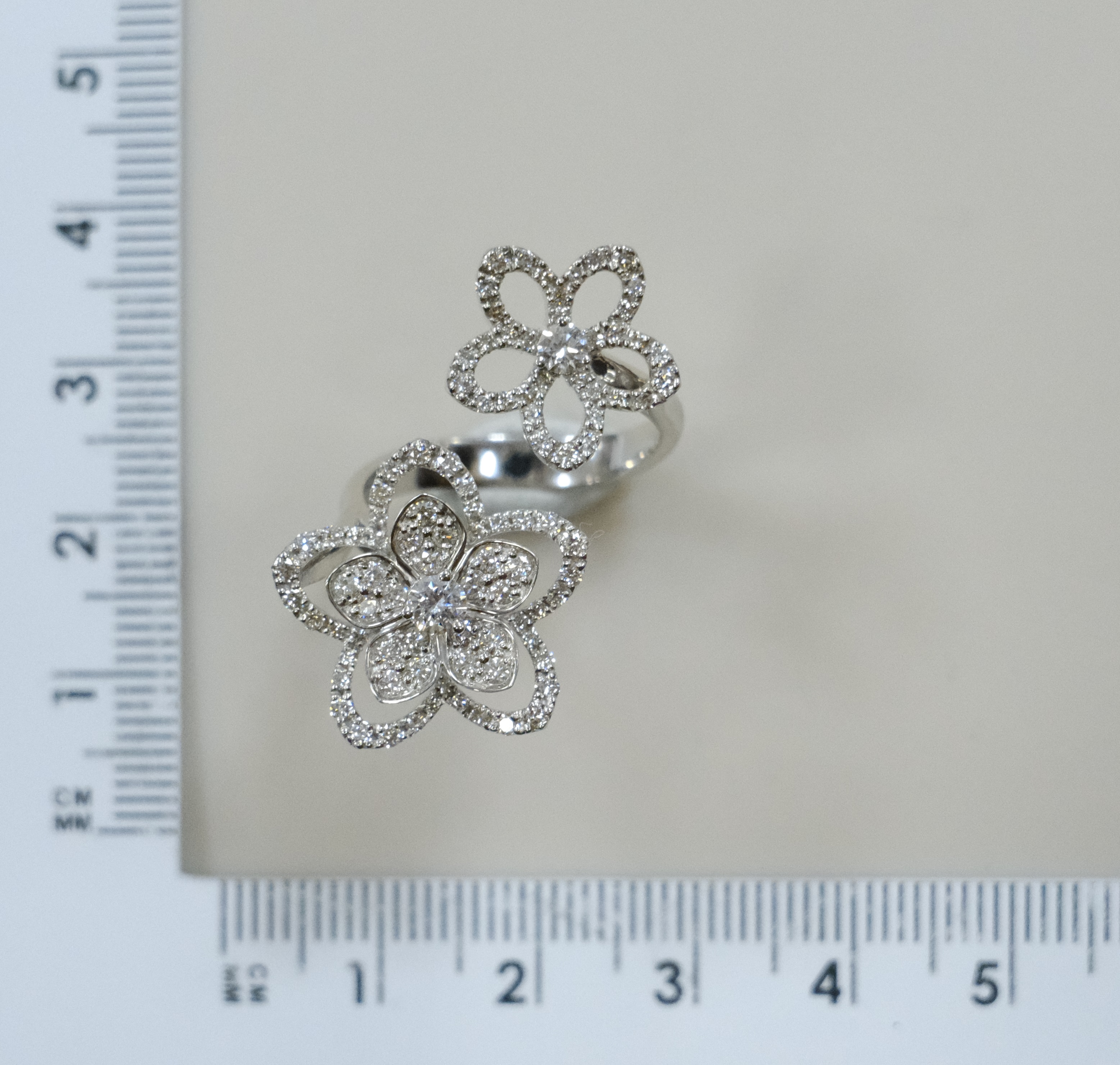 10311-001274 Кольцо (Au 750)